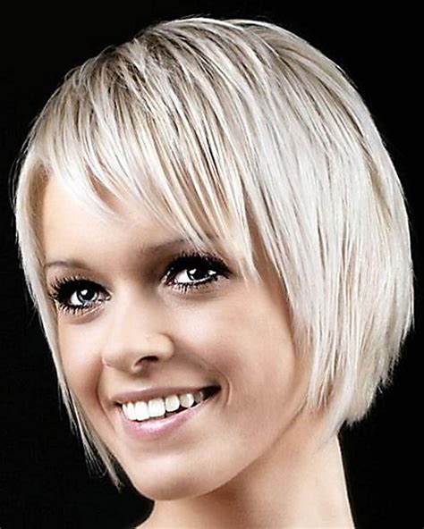 Chic Layered Bob short hairstyles