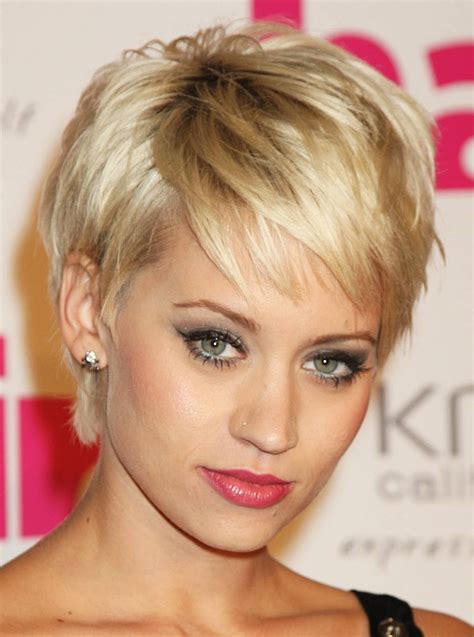 Chic Pixie Cut hairstyles