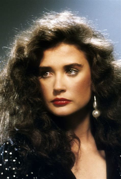 Voluminous Curls 80s hairstyles